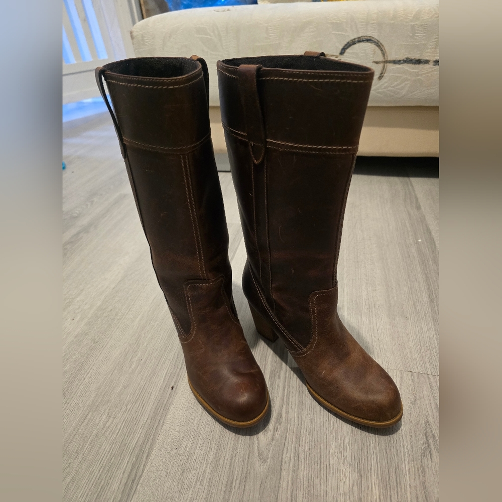 Timberland women's Rudston waterproof brown leather boots, size 8